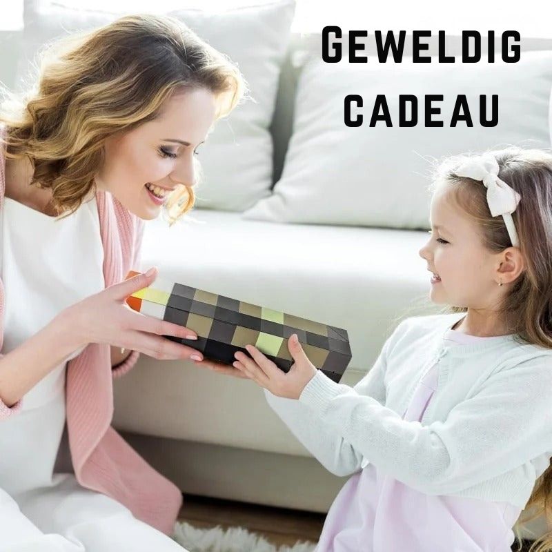 Lampe torche LED gaming innovante, rechargeable, veilleuse murale design pour chambre d'enfant ou ado.
