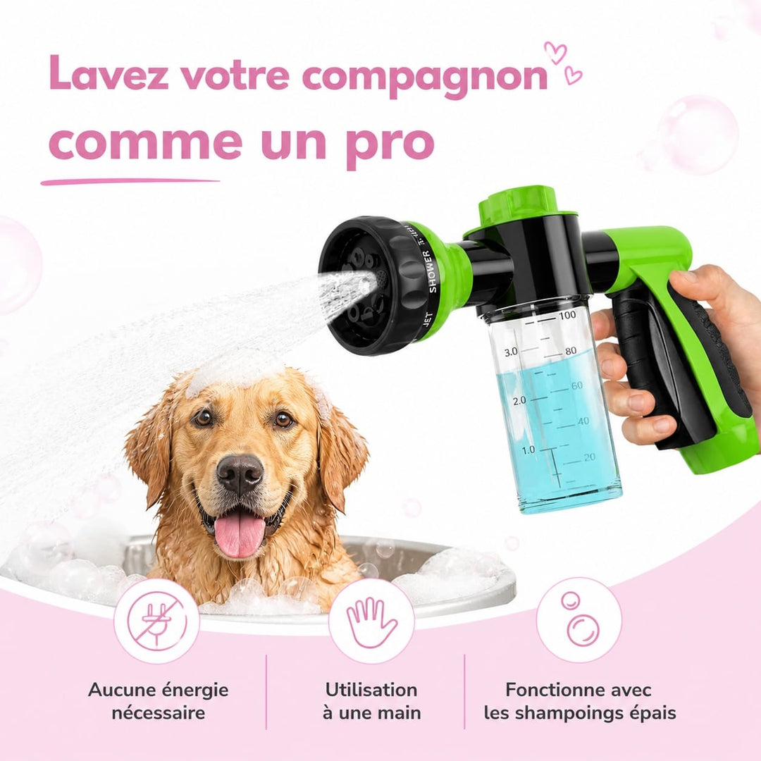 Douchette pour chien avec distributeur de shampoing intégré. Simplifie le soin et le rinçage des animaux.