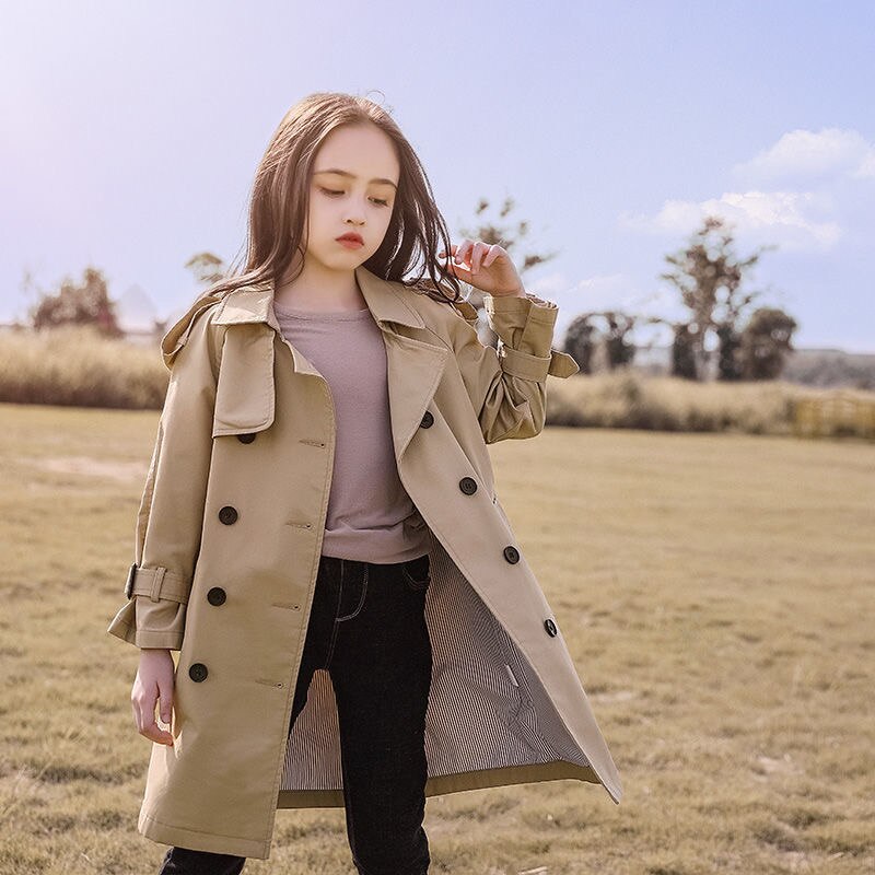 Trench long marron enfant, manteau classique durable pour toute saison.