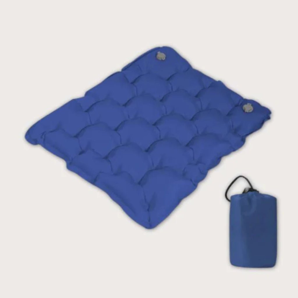 Coussin gonflable et portable, offrant un confort ergonomique et étanche pour toutes vos aventures de camping.