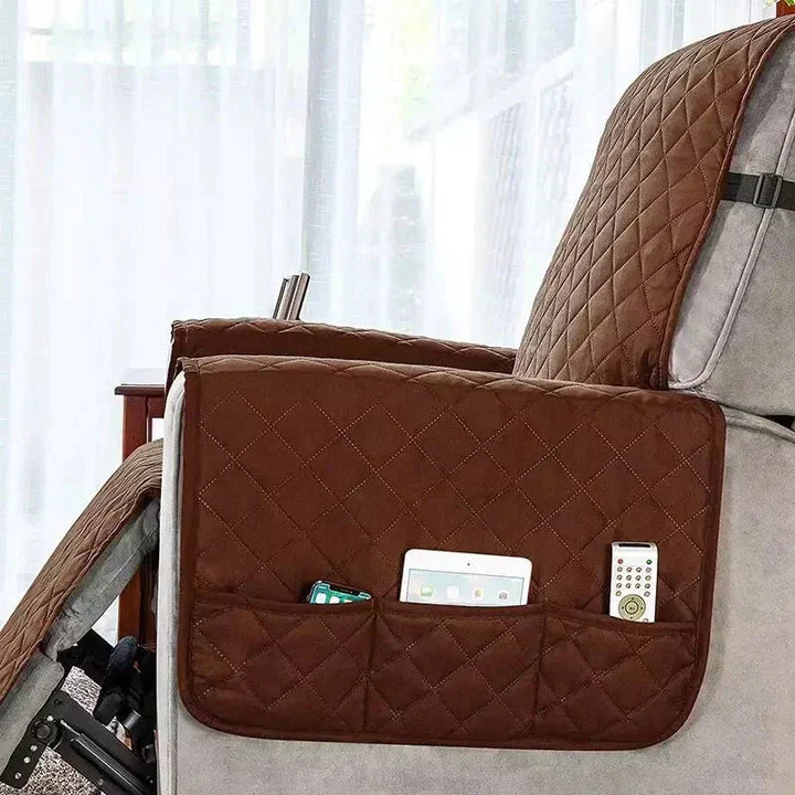 Housse fauteuil extensible en velours côtelé gris, confort et protection élégante pour le mobilier.