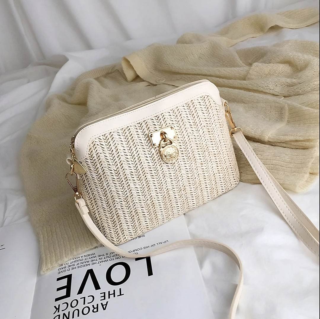 Sac à bandoulière femme boho en paille tressée, léger et élégant, idéal pour l'été et les loisirs.