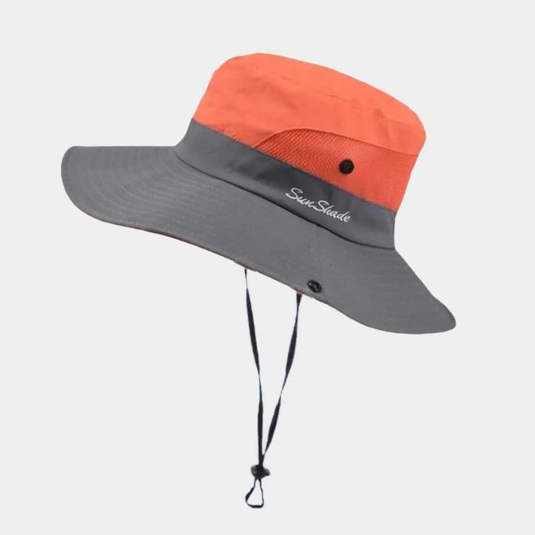 Chapeau de soleil femme, design chic, large bord, protection UV, look estival.