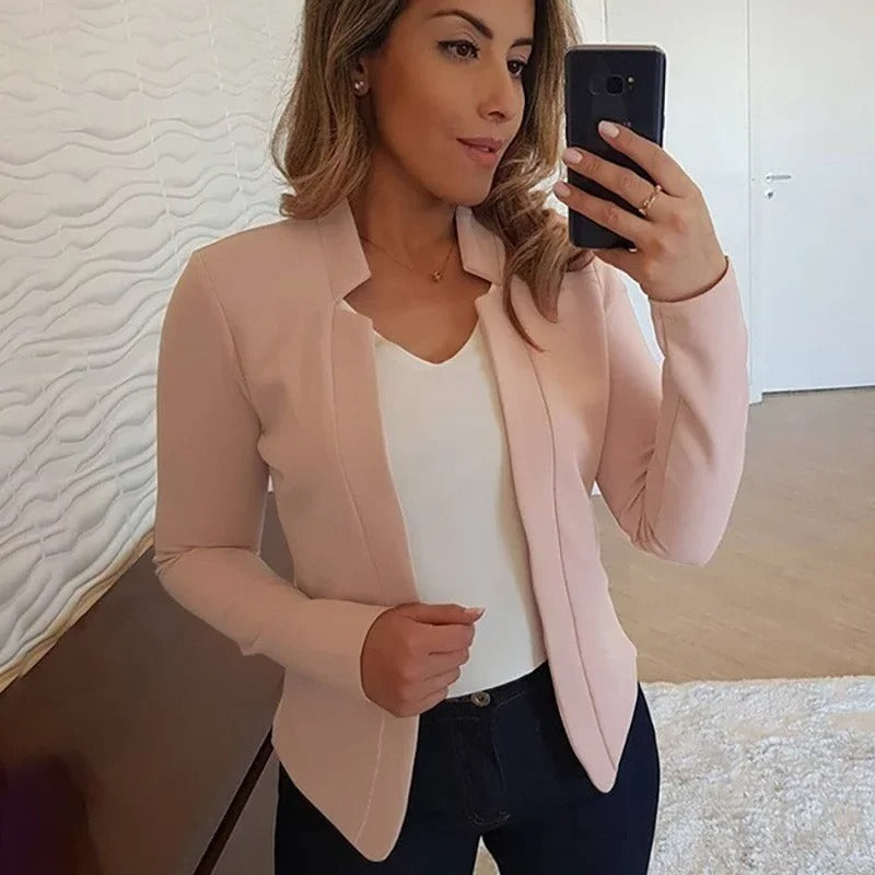 Blazer femme léger pour printemps/été, coupe ouverte fluide, style décontracté chic. Idéal pour tenue bureau ou quotidienne.