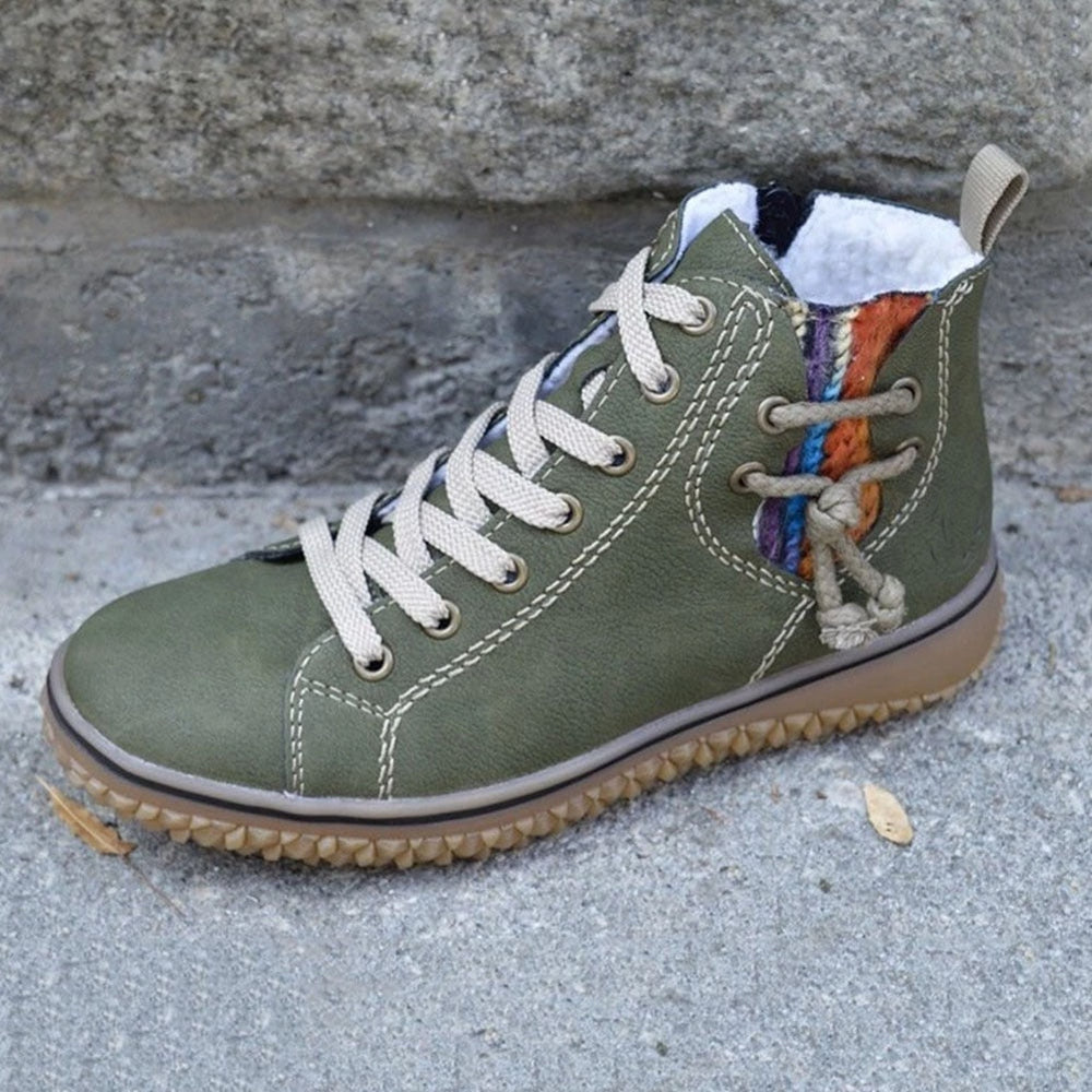 Bottes d'hiver femme confortables, design élégant pour la mode. Gardez vos pieds au chaud avec ces bottines chic.