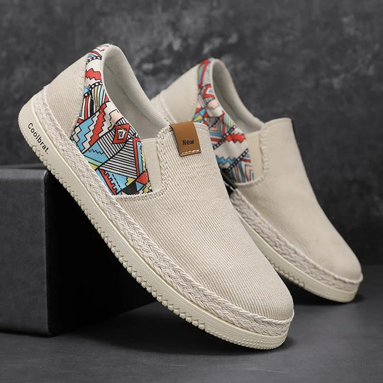 Chaussures plates homme confortables pour la marche et le style décontracté quotidien. Idéales pour l'été.