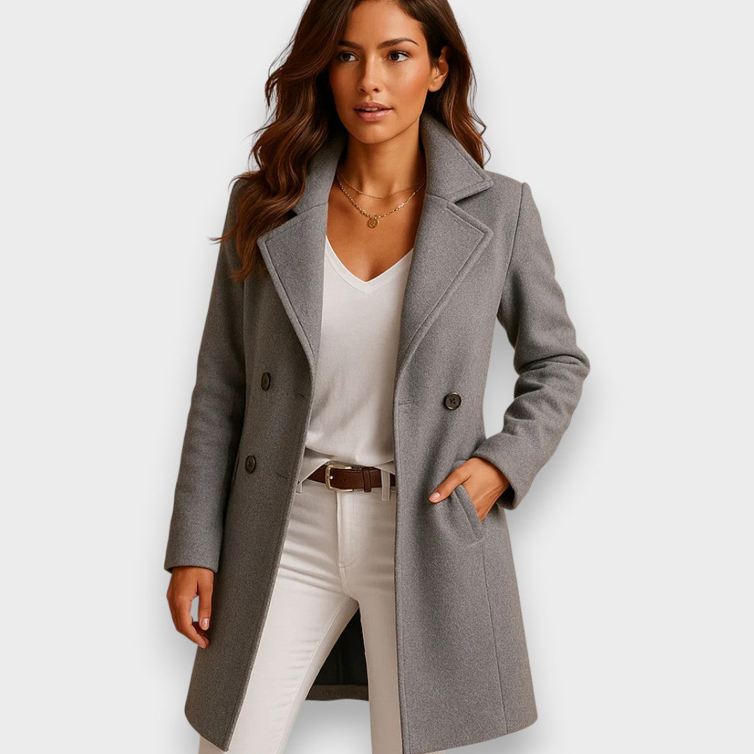 Manteau femme chic et chaud, style classique long. Parfait pour l'hiver élégant et la mode automne-hiver.