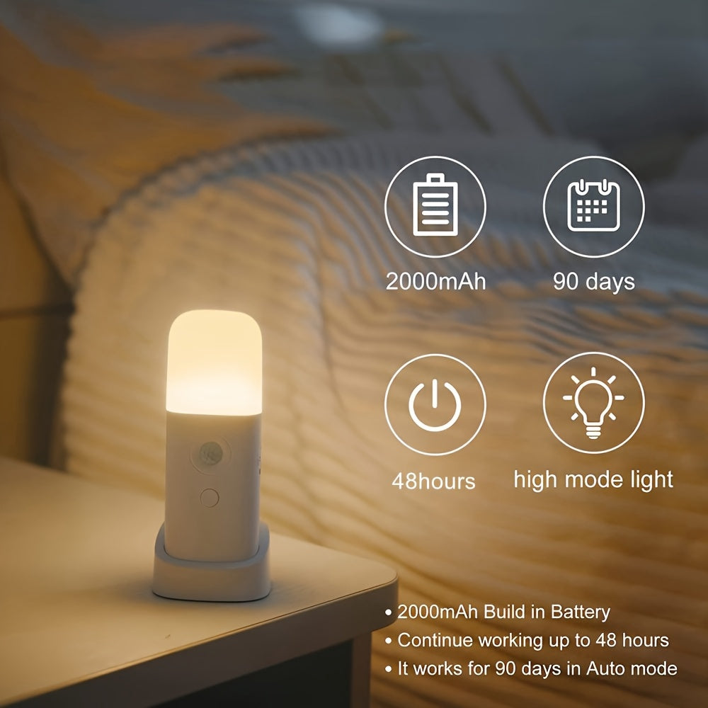 Lumière de nuit LED pour confort optimal. Capteur de mouvement, USB rechargeable, pour se lever en sécurité.