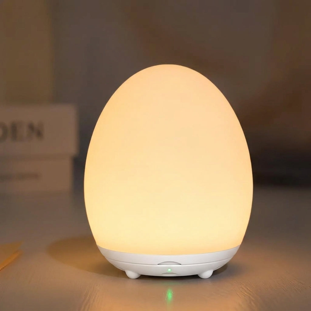 Lampe de nuit LED RGB tactile rechargeable pour enfant, intensité lumineuse dimmable, parfaite pour chambre de bébé.