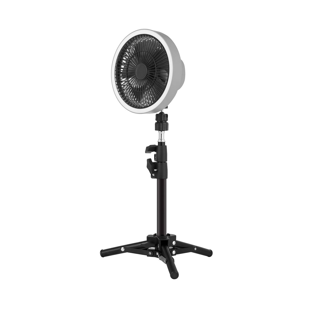 Ventilateur sur pied portable avec trépied, idéal pour un rafraîchissement silencieux intérieur/extérieur en été. Batterie 10000mAh.