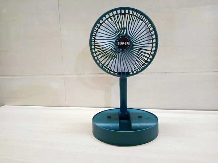 Ventilateur portable USB télescopique 6 pouces, rechargeable et silencieux pour bureau ou extérieur.