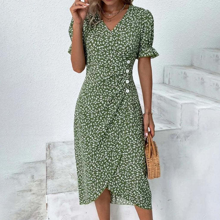 Robe d'été femme pour la plage ou les vacances, style léger et féminin, élégante et agréable à porter.