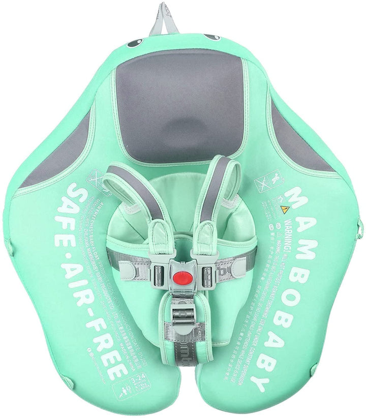 Bébé nageant en toute sécurité dans sa bouée flotteur, protection solaire UV pour les jeux aquatiques d'été.