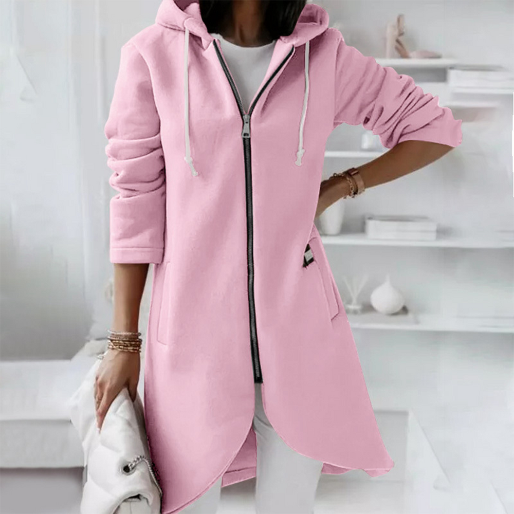 Veste femme zippée à capuche, longue et décontractée. Confort et style quotidien, vêtement parfait pour le printemps.
