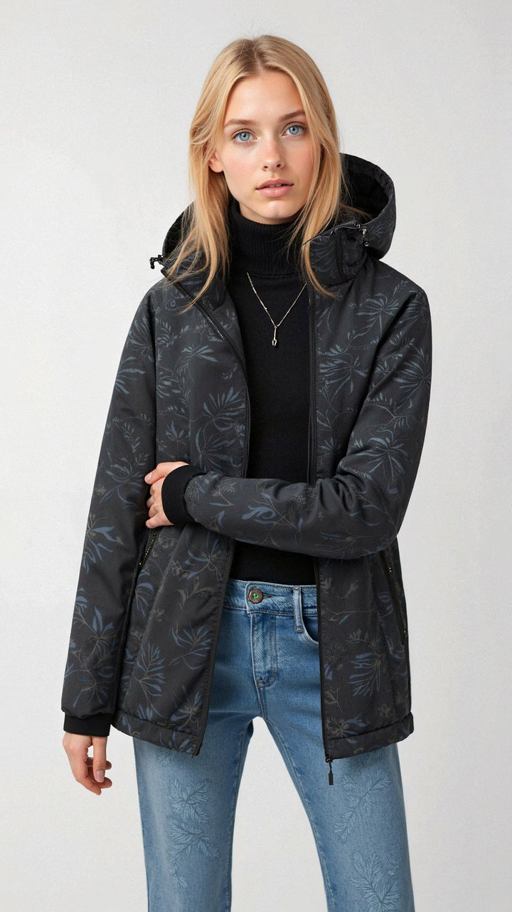 Veste fleurie à capuche pour femme, idéale pour la mi-saison, confortable et stylée.