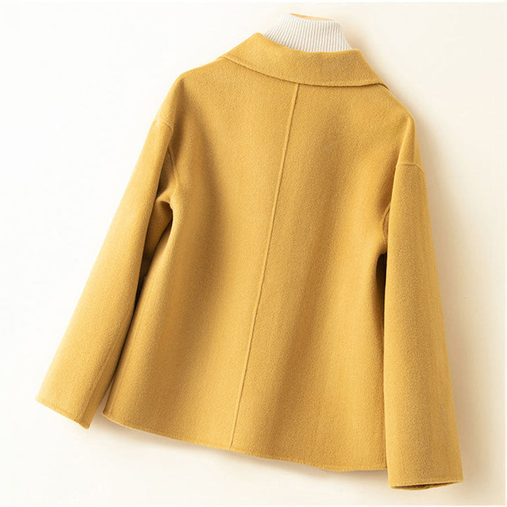 Veste légère et confortable pour femme, design boutonnée, un essentiel mode pour un style polyvalent printemps/automne.
