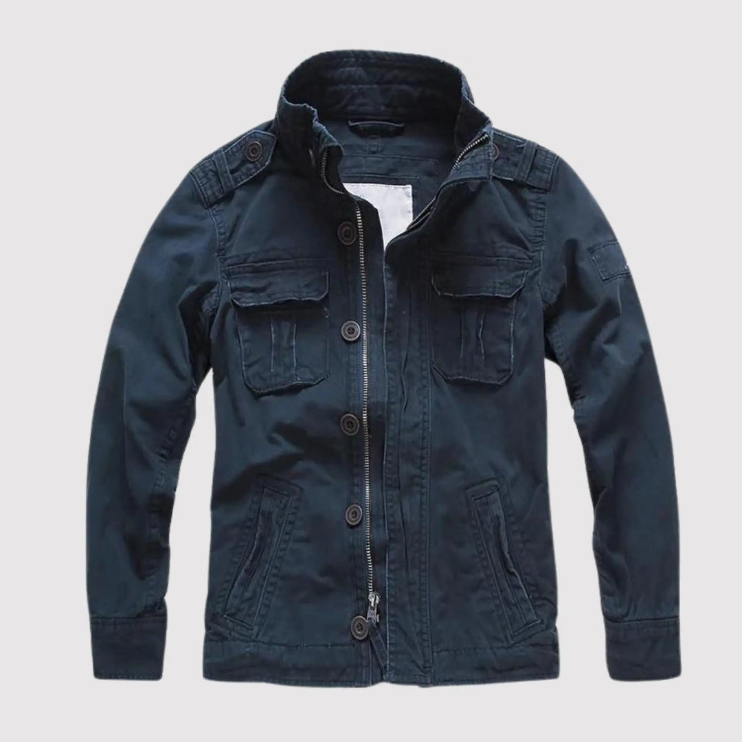 Veste homme élégante avec poches fonctionnelles, coupe confortable, idéale pour un look décontracté ou chic.