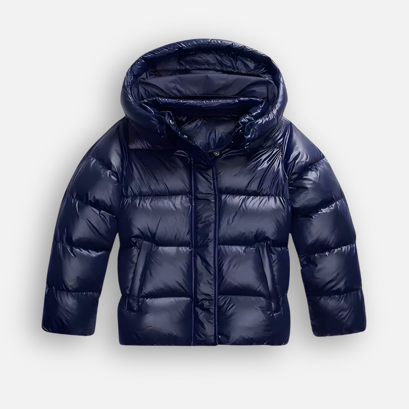 Doudoune femme coupe slim élégante, légère et brillante. Parfaite pour un look tendance et confortable en hiver.