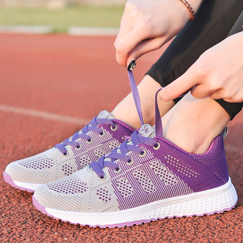 Chaussures de marche femme offrant une excellente ventilation et un confort absolu.