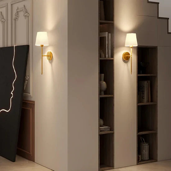 Appliques murales LED sans fil LumiTwins noires, pack de 2, avec télécommande. Idéales pour une déco intérieure moderne.