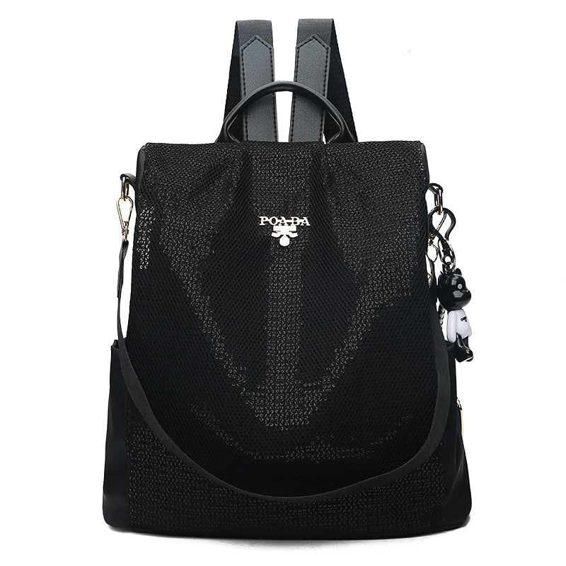 Accessoire mode : sac à dos urbain élégant pour femme, style moderne, parfait pour compléter votre tenue.