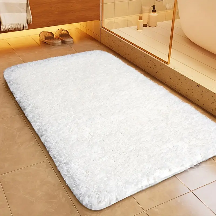 Textile de salle de bain : tapis rectangulaire épais et confortable, parfait pour la décoration.