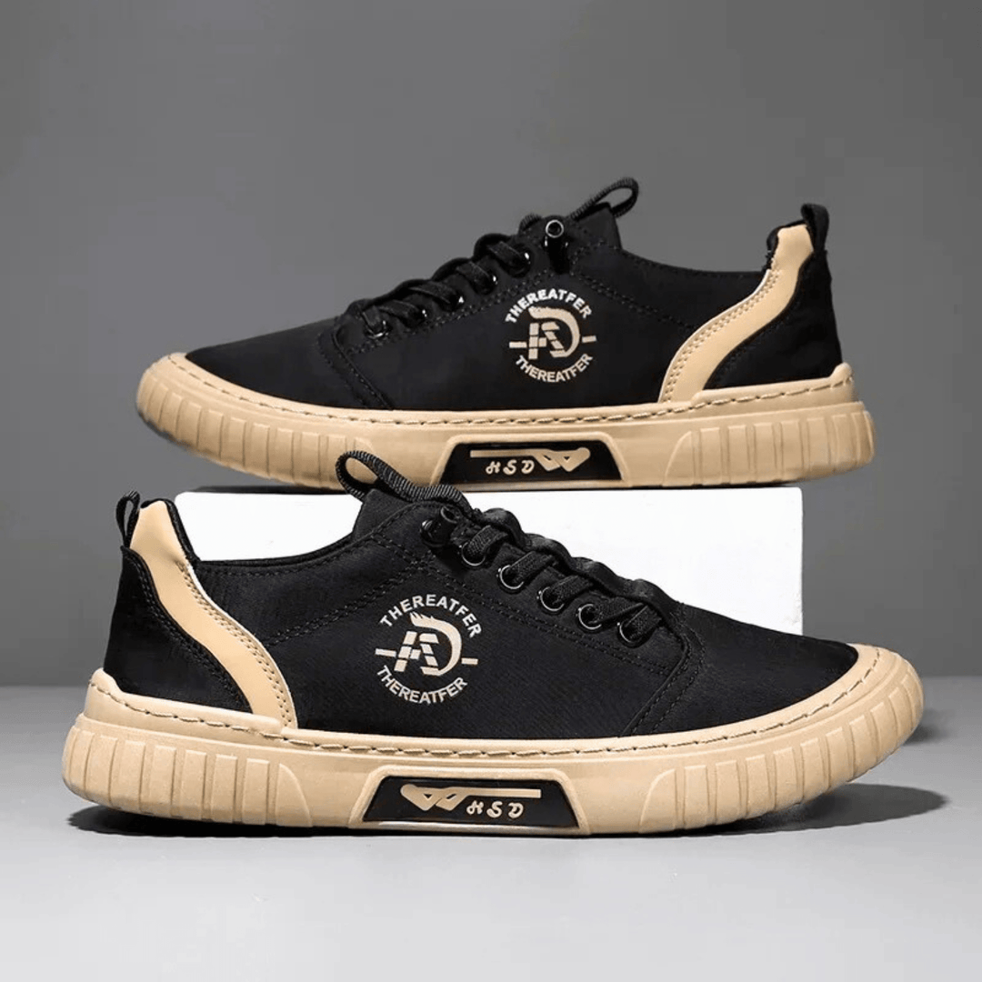 Sneakers décontractées homme en tissu respirant, semelle épaisse et lacets, pour un confort maximal au quotidien.