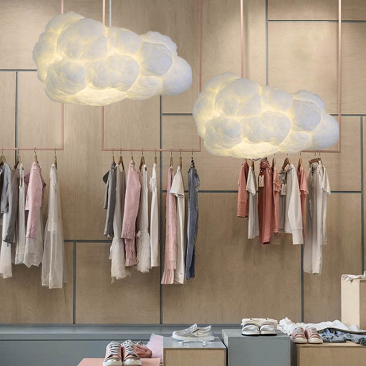 Lampe suspendue nuage blanc pur, création d'une ambiance douce et rêveuse. Plafonnier enfant LED.
