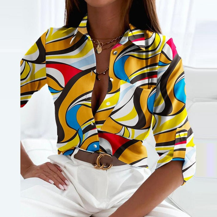 Blouse femme élégante, parfaite pour un vêtement bureau raffiné ou une sortie chic.