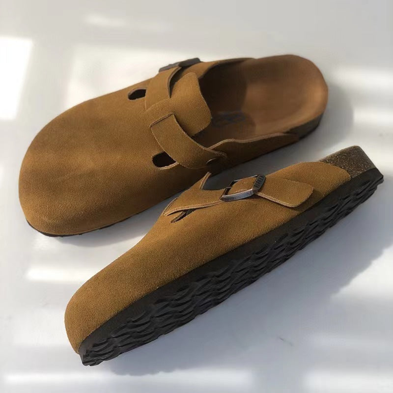 Sandales Boston unies classiques pour confort et style unisexe. Idéales pour toutes tenues, décontractées ou formelles.