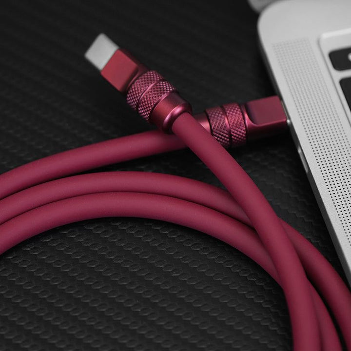 Câble de charge rapide USB-C 240W en silicone anodisé CHUBBYCABLE, idéal pour PC.
