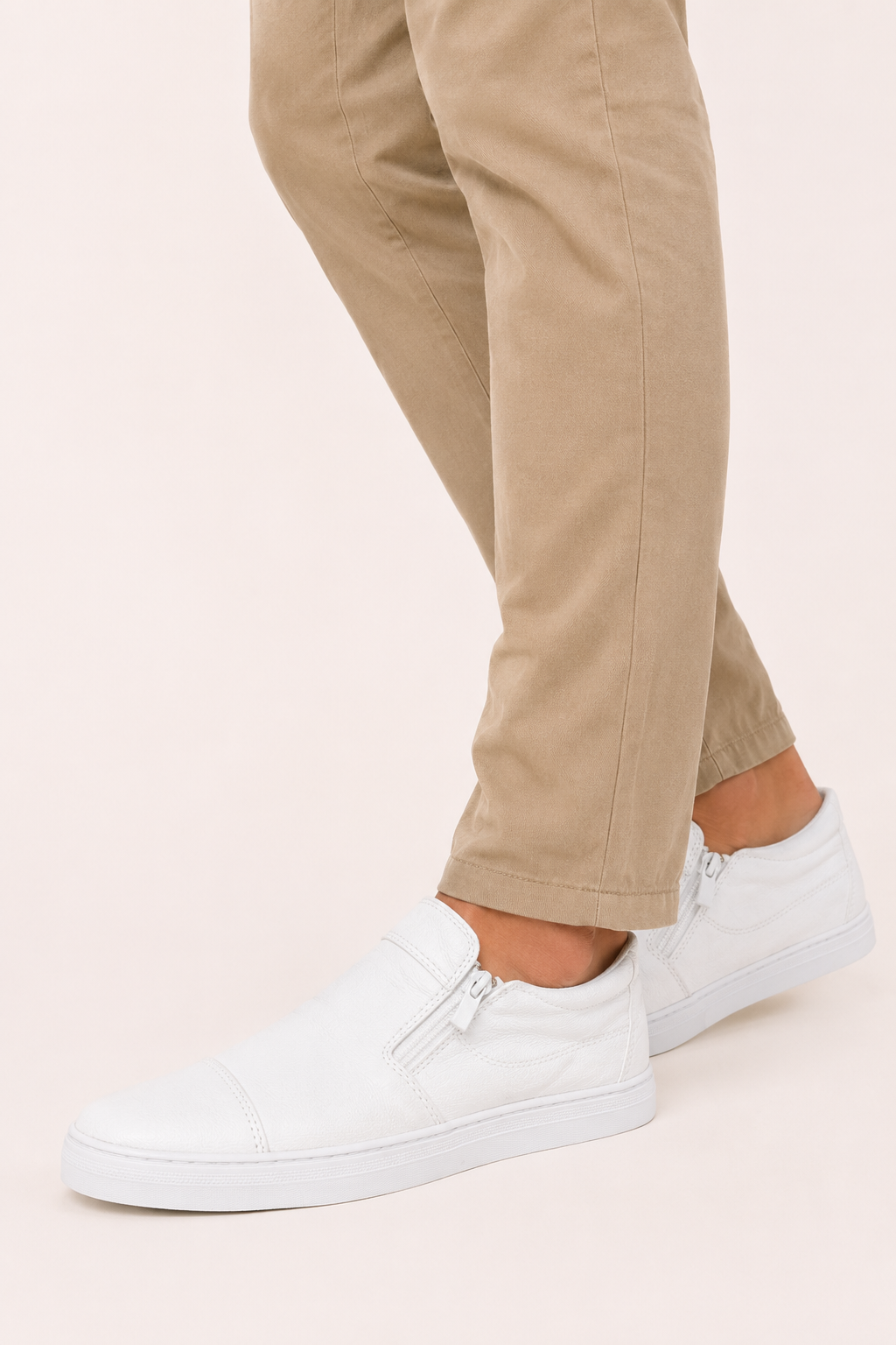 Élégantes chaussures homme décontractées avec zip latéral, parfaites pour l'été et le printemps, mode et confort.