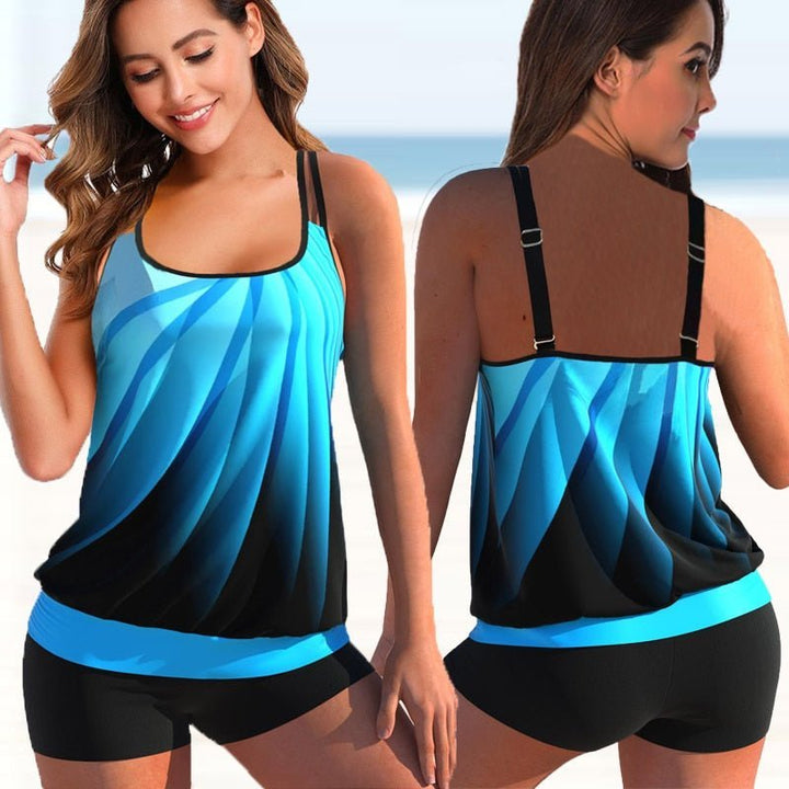 Tankini femme chic grande taille, avec soutien optimal, pour des vacances à la piscine.