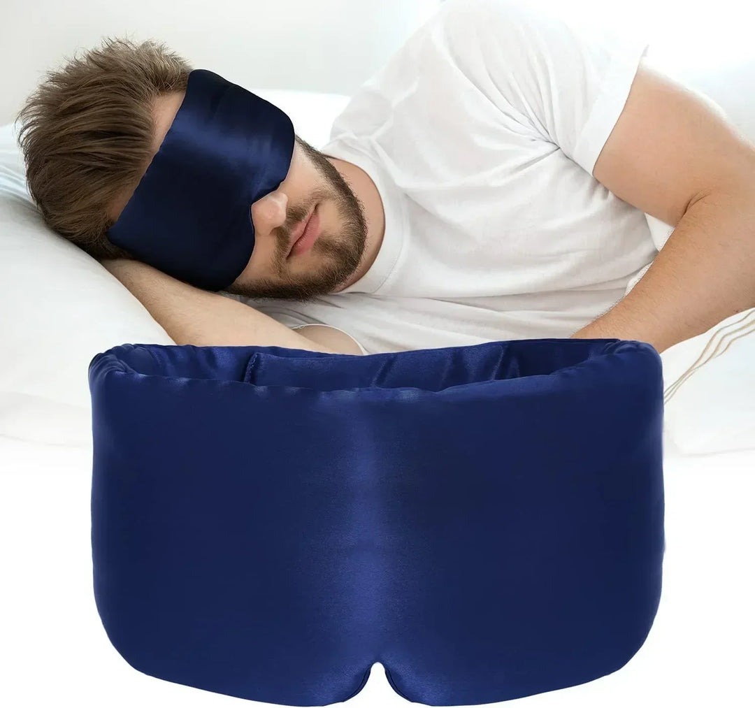 Masque de sommeil en soie, confort ultime et design varié, pour des nuits douces et réparatrices.