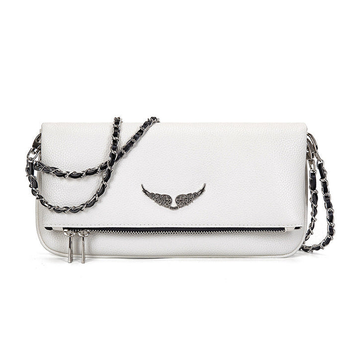 Élégante pochette femme Ravenna, un essentiel mode pour un style affirmé.