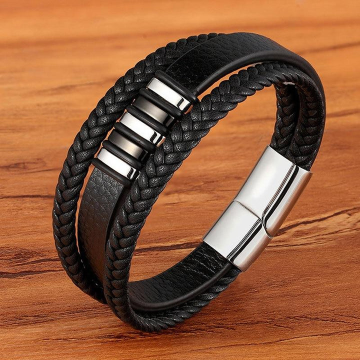 Bracelet en cuir tressé, idéal pour hommes, fermoir magnétique acier inoxydable. Accessoire masculin.